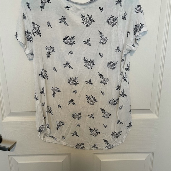 Hollister dream catcher top - Picture 2 of 3